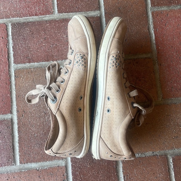 Tan Leather Taos Freedom Sneaker 8 - Picture 3 of 8
